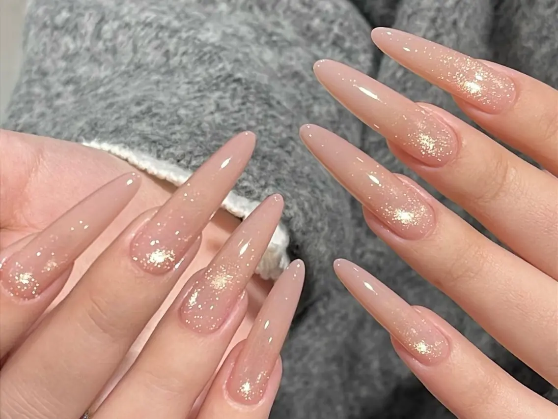ロング 韓国風ヘア ハンドネイル Yu  Ki ネイルのネイルデザイン