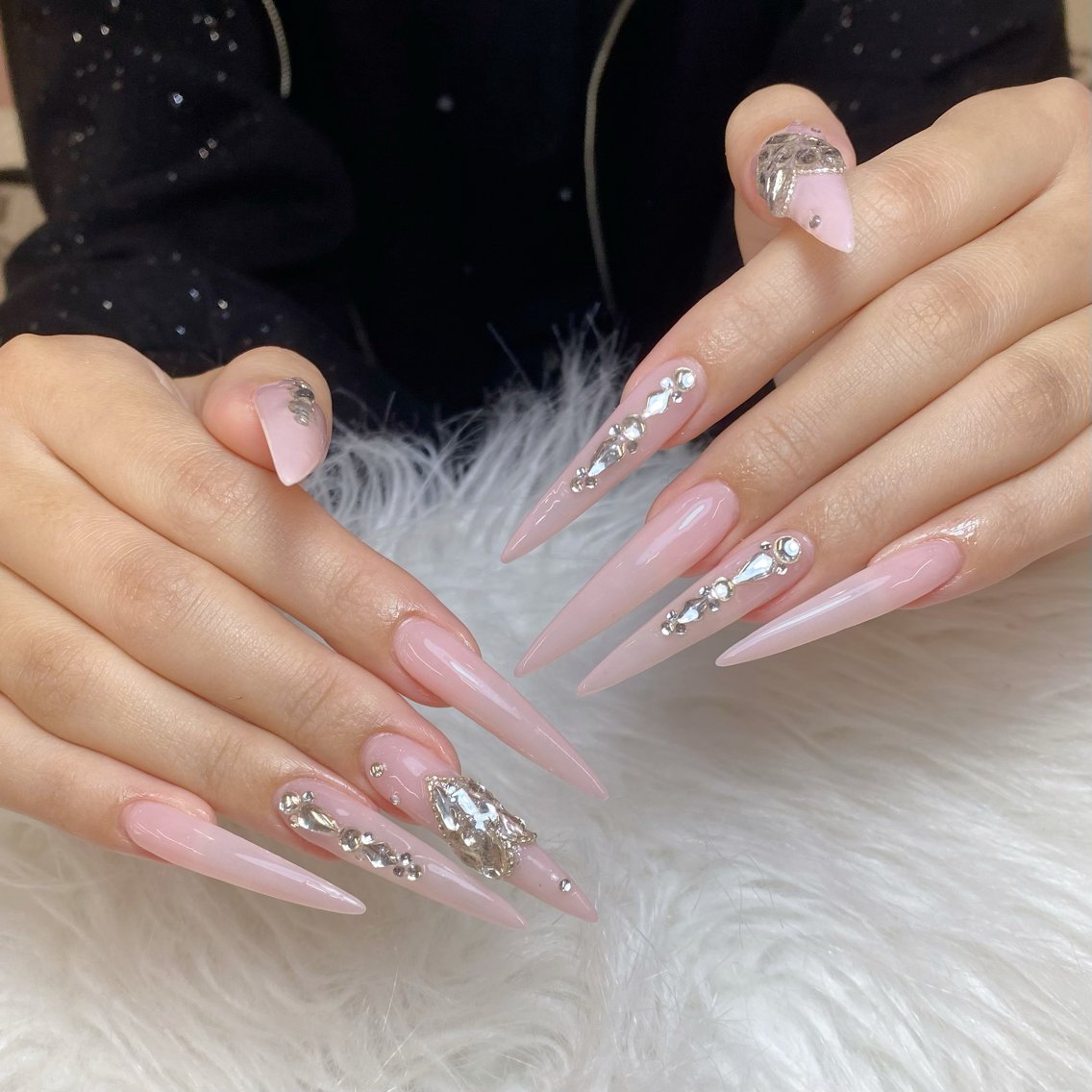 ネイル ハンドネイル ハンドケア Anh Nail 歌舞伎町のネイルデザイン