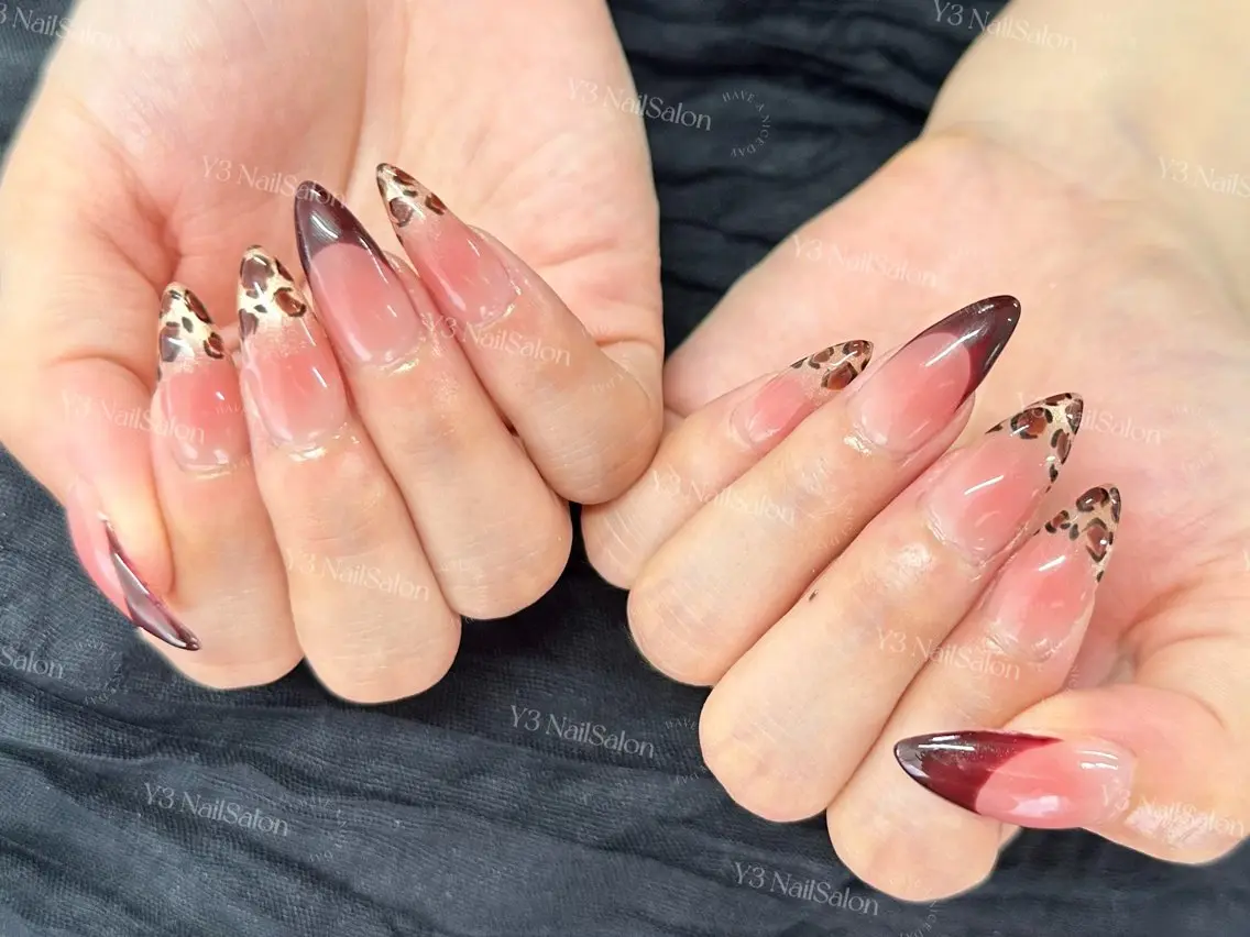 ネイル アニマル柄 ボルドー クリアネイル フレンチネイル 持ち込み ハンドネイル Y3 NailSalonのネイルデザイン