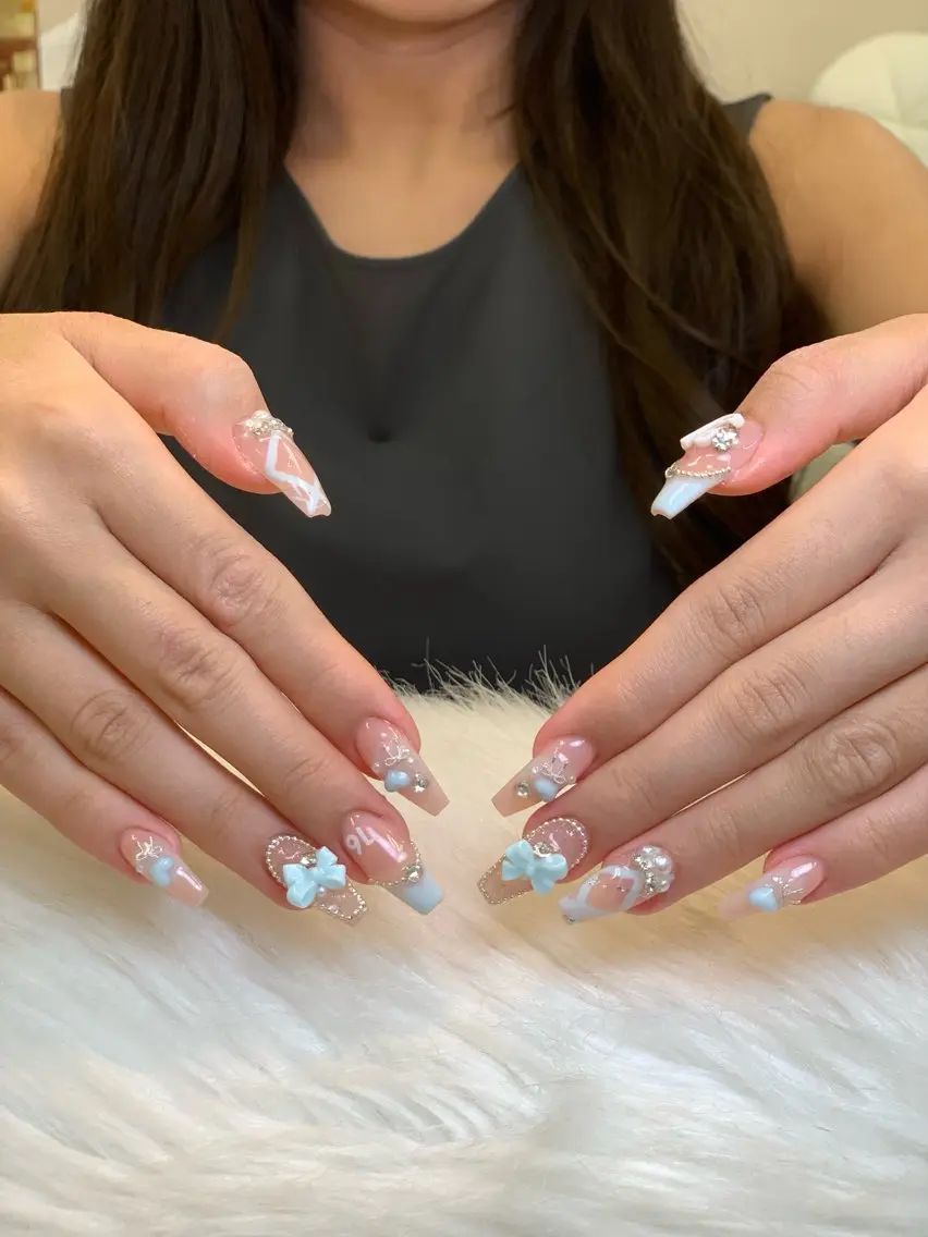 ネイル アートネイル 長さ出し ジェルネイル マグネットネイル ニュアンスネイル ハンドネイル Cloudy Chan Nailのネイルデザイン