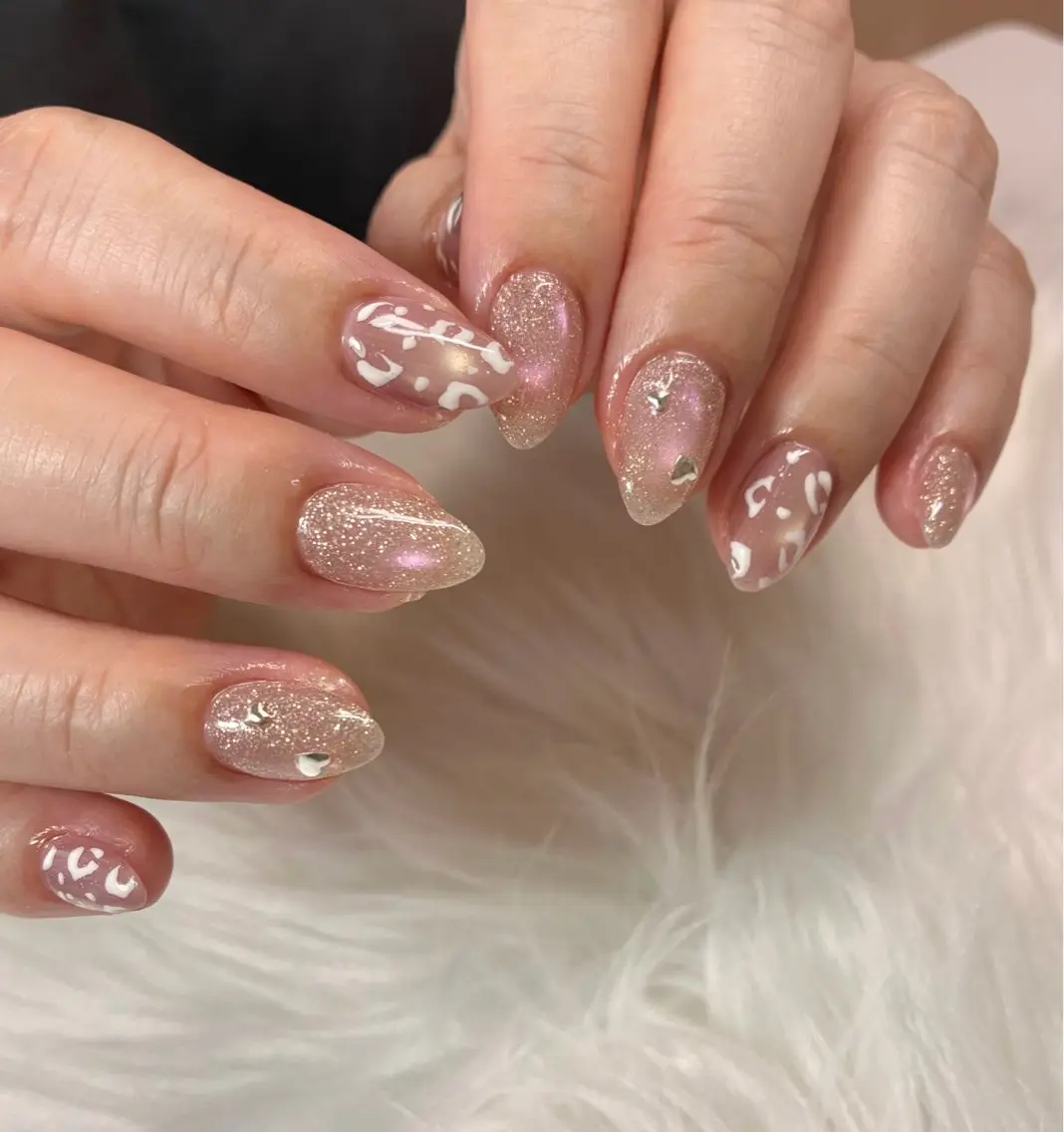 ネイル ハンドネイル 伊藤 菜緒のネイルデザイン