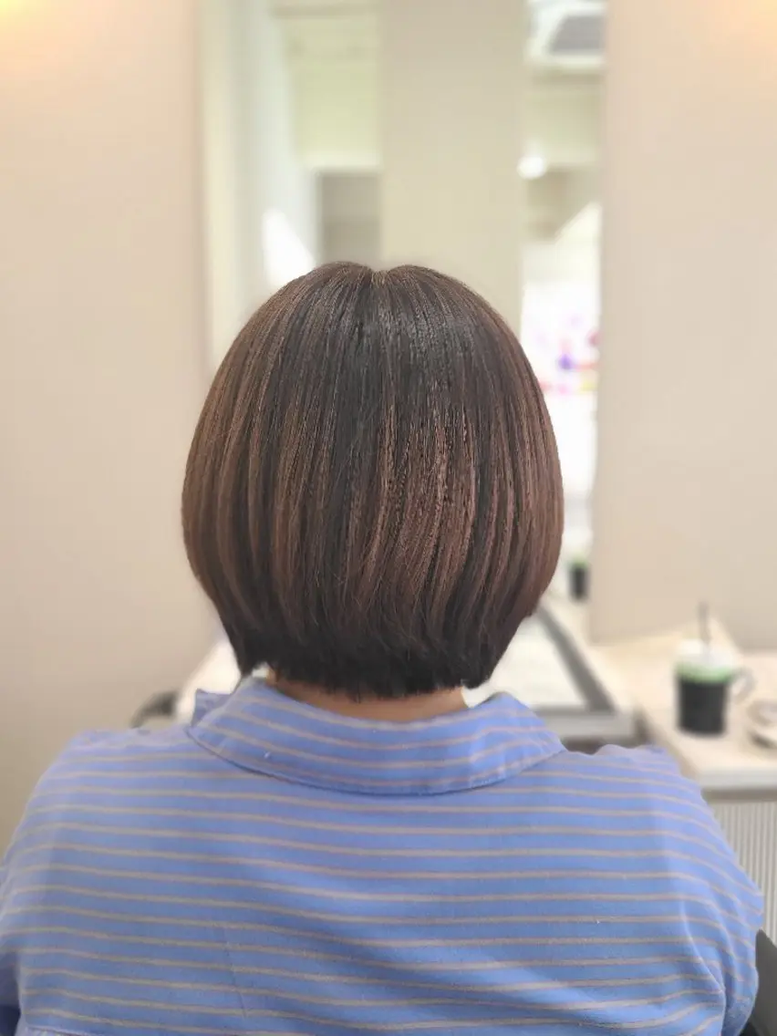 ショート カラー ショートボブ ベージュカラー ヘーゼル ボブ ショートヘア カット ヘアカラー 桐島 令奈のヘアスタイル