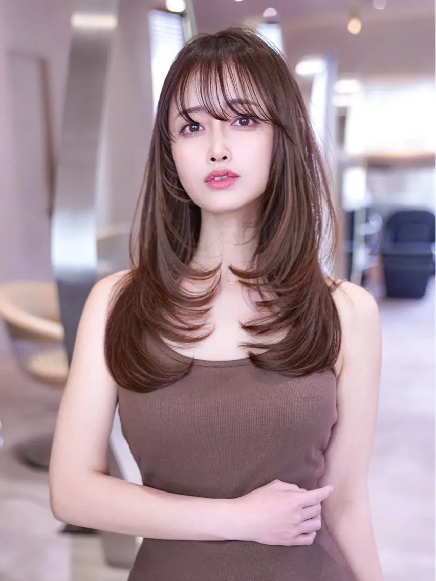 ロング アオイ 【横浜駅】のヘアスタイル