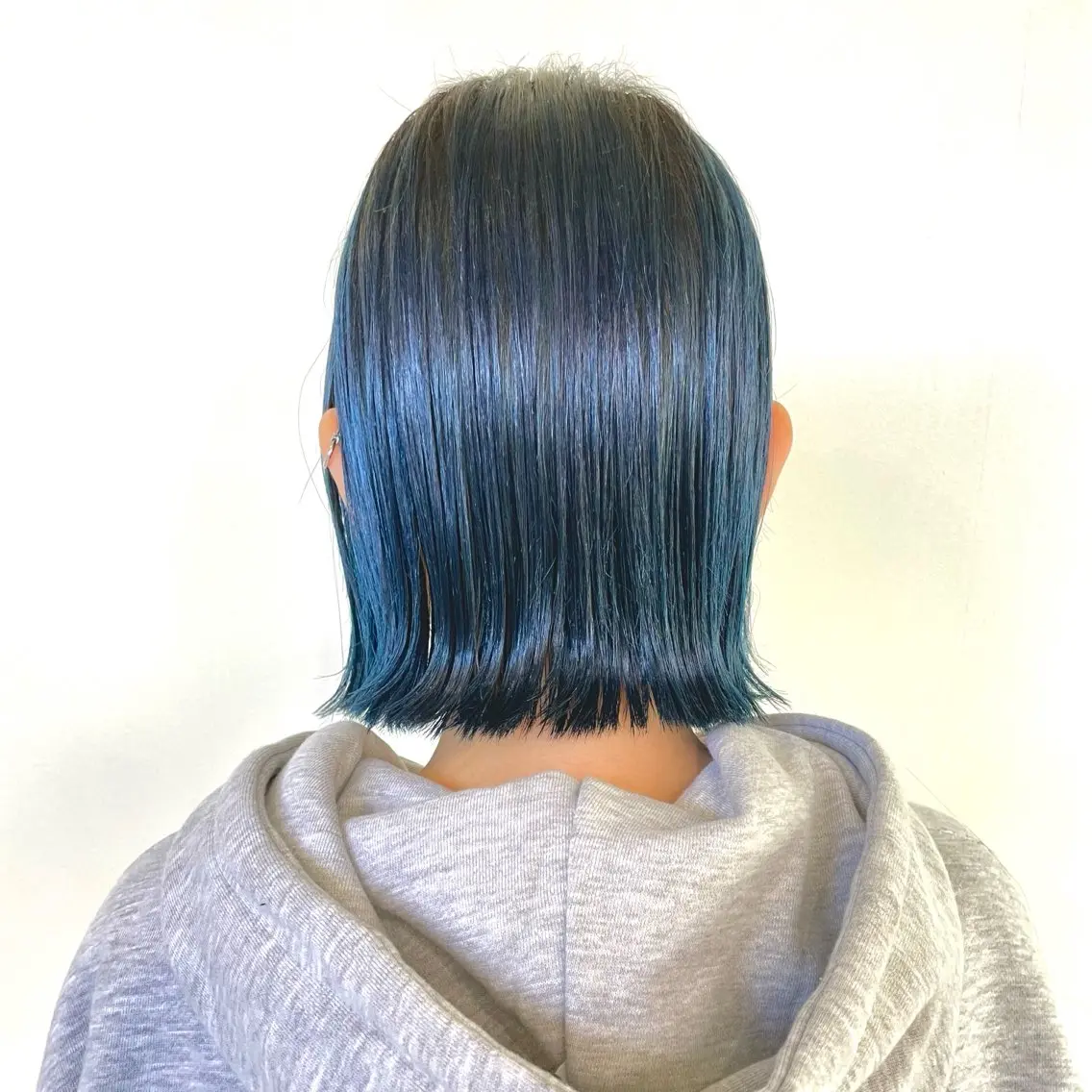 セミロング 切りっぱなしボブ ボブ 顔まわりレイヤー 顔周りカット ハイライト 🌈新田 みどり🌈のヘアスタイル
