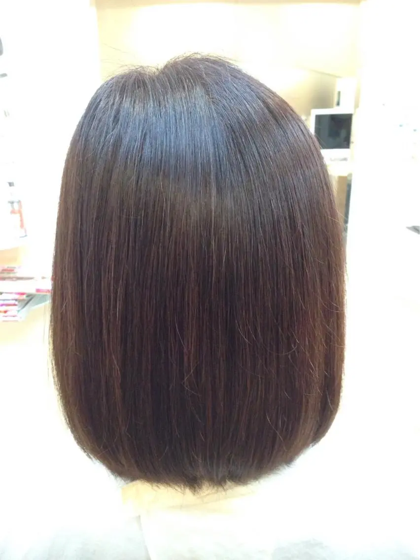 カット+ケアヘアカラーミニモ平日限定割引 メンズの方もお待ちしてます。 白髪染めもOKです。の写真