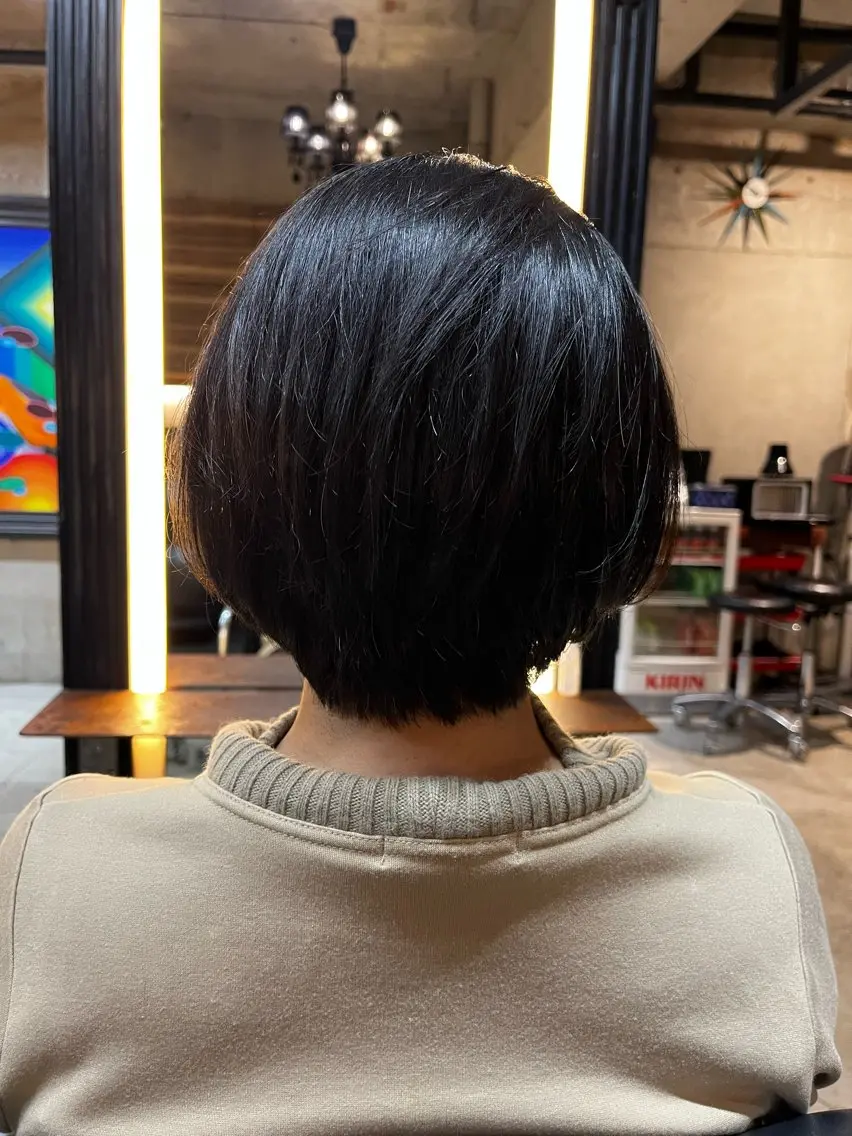 ショート カラー くせ毛 高橋 まこのヘアスタイル