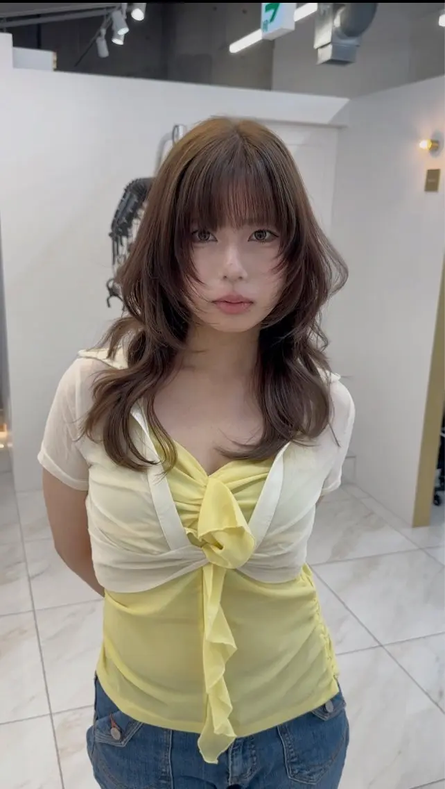 カラー ボブ カット ヘアカラー トリートメント ヘアセット 韓国風レイヤーカラー ライムのヘアスタイル