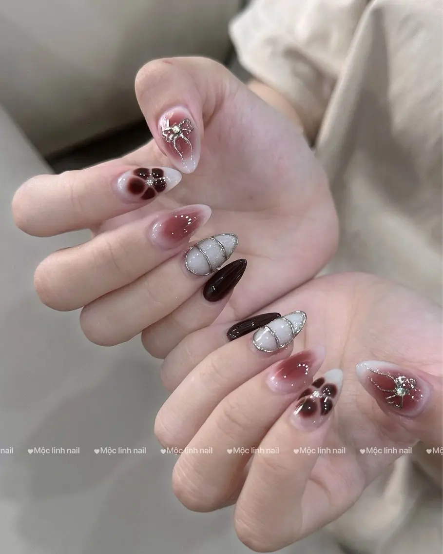 ネイル 韓国ネイル マグネットネイル 持ち込み ハンドネイル Dyo Nail_Royalのネイルデザイン