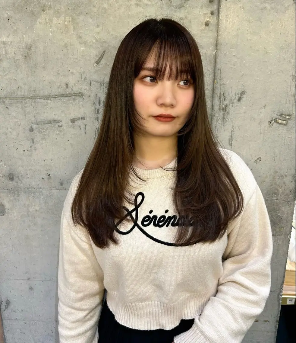 ロング レイヤーカット rina韓国レイヤー ハッシュカットのヘアスタイル