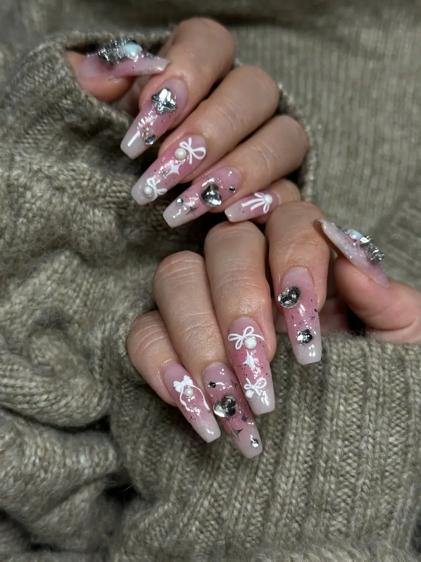 ネイル ガーリー ピンク リボン シルバー ネイルチップ ハンドネイル AME29 Nail ネイルサロンのネイルデザイン