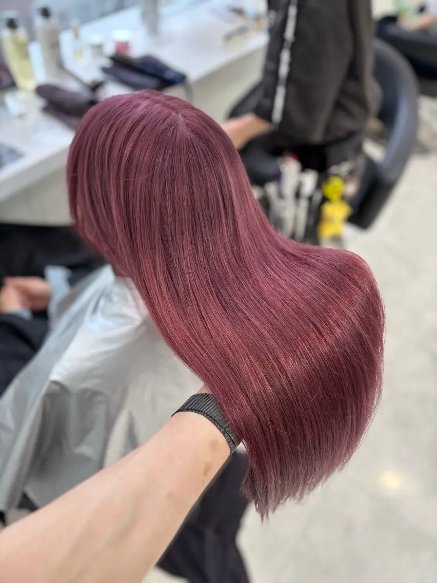 ロング カラー ヘアカラー トリートメント ヘッドスパ ヘアセット 流行りの透明感カラー ×縮毛矯正🤍ユウのヘアスタイル