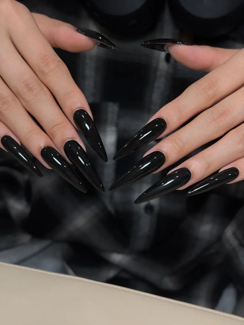 ロング ハンドネイル Tagi Nail 銀座店のネイルデザイン