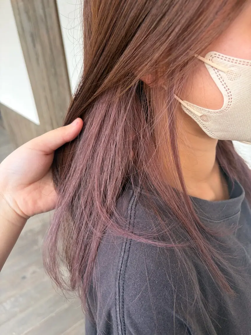 セミロング 連下 愛唯のヘアスタイル