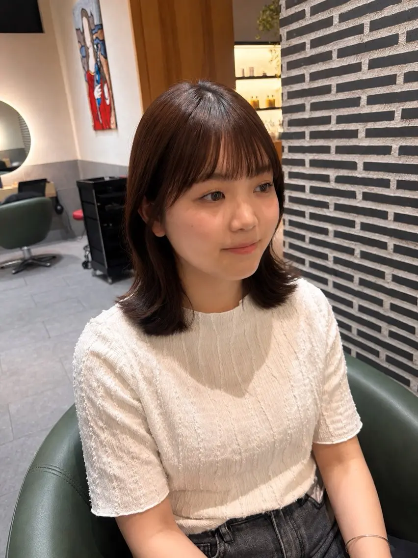 ミディアム 清水 理愛のヘアスタイル