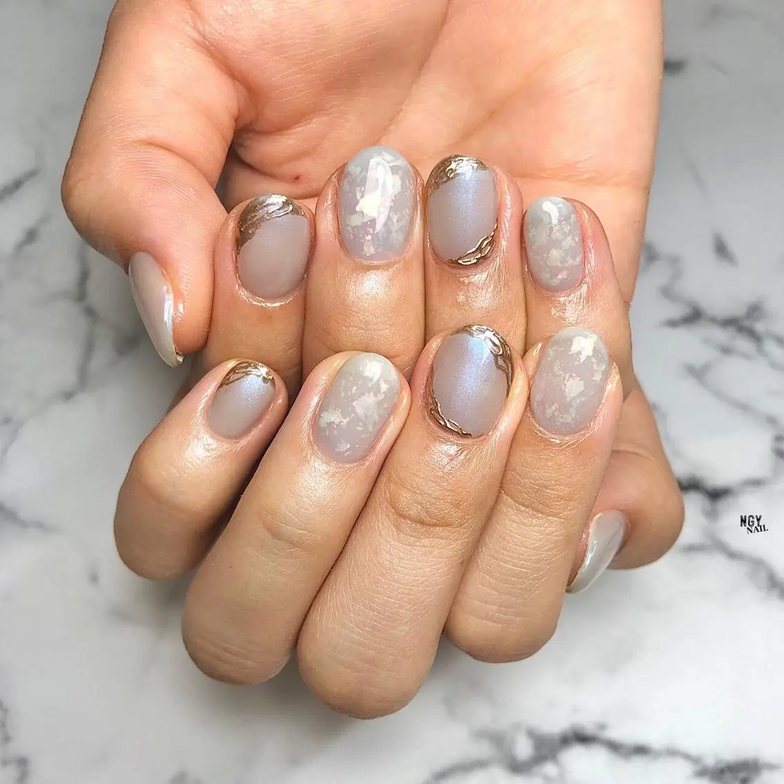 ネイル オーロラネイル ブルー ジェルネイル ホログラムネイル 韓国ネイル NAIL NOWのネイルデザイン