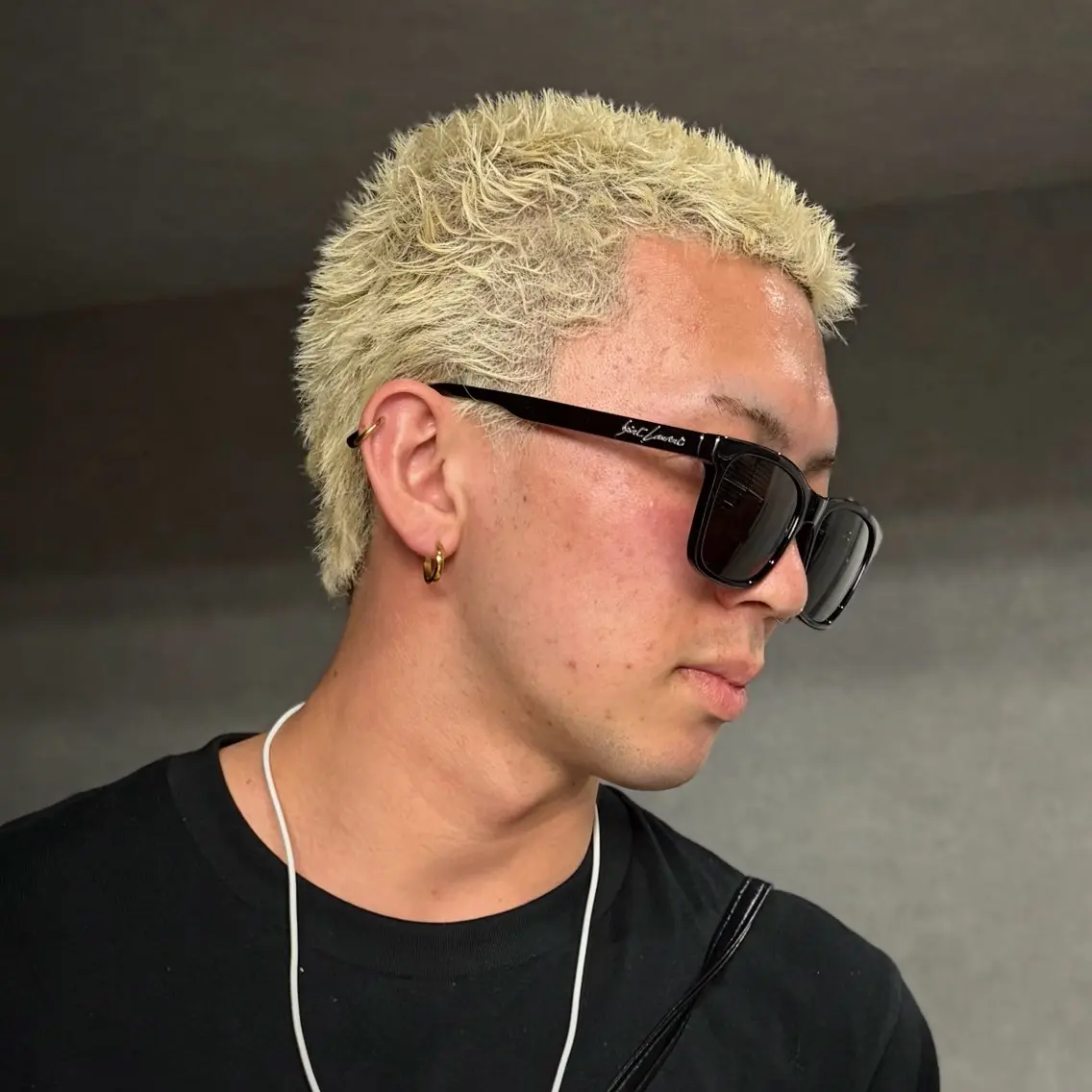 カラー パーマ メンズ メンズブリーチ ブリーチ カット ヘアカラー パーマ 志村 シュンスケのヘアスタイル