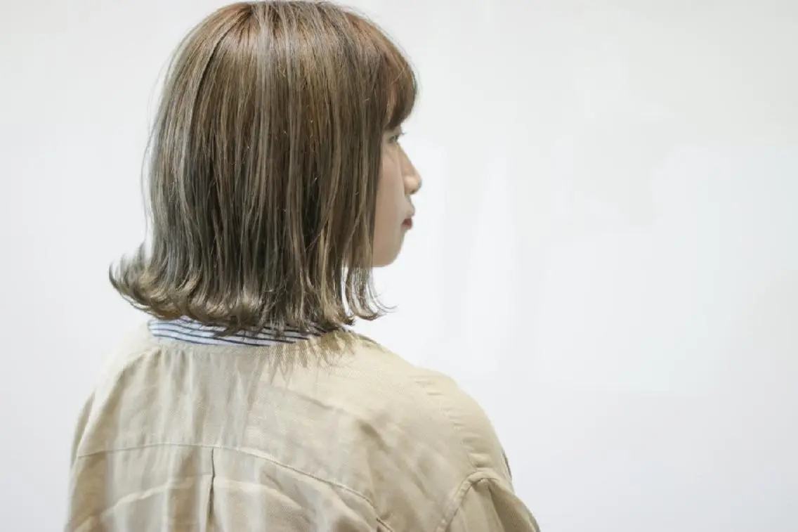 ミディアム カラー ブリーチ レッドカラー ill副店長 立和田純也のヘアスタイル