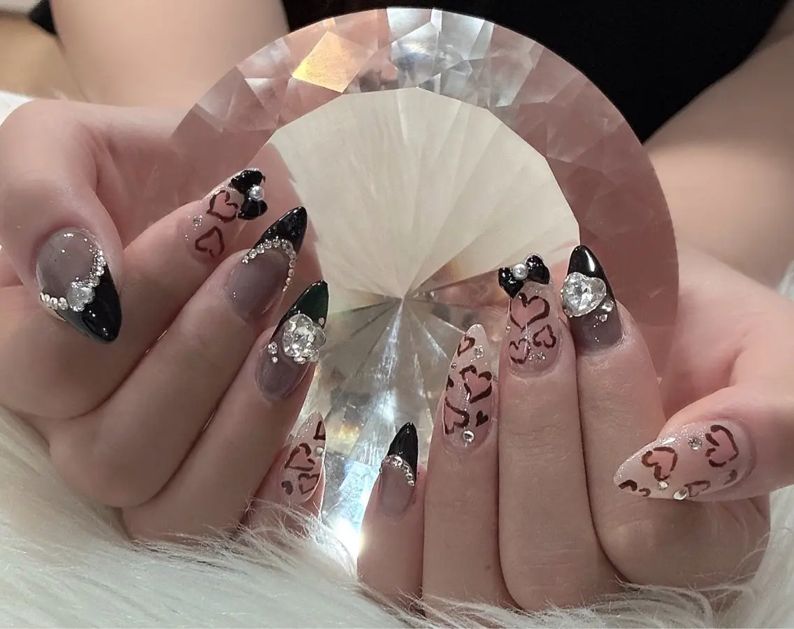 ネイル LoaChaton kaeのネイルデザイン