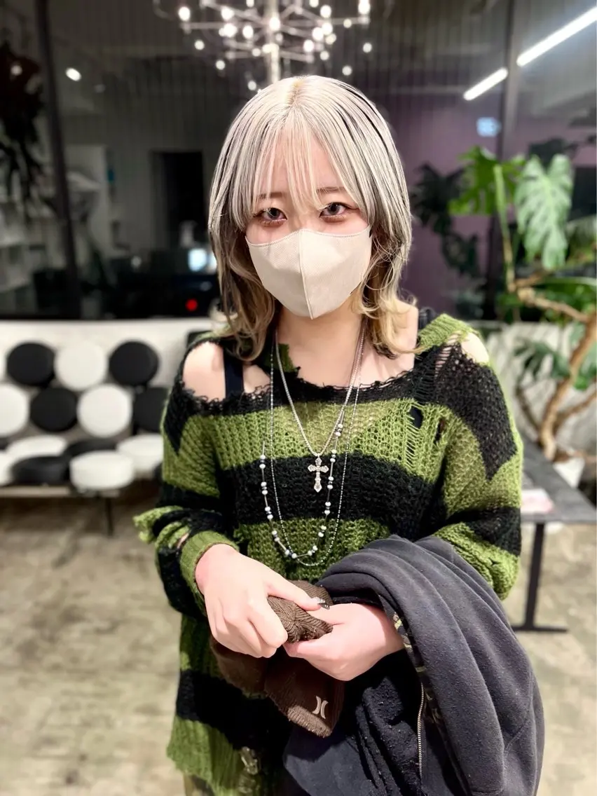 ミディアム カラー ブリーチ ケアブリーチ ハイトーンカラー TOTA 唯一無二カラーのヘアスタイル