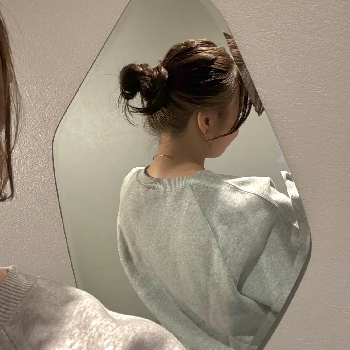 ヘアアレンジ お団子ヘア 砂川朱音⌇鶴見区横堤 ⌇抜け感ヘア⌇韓国風のヘアスタイル