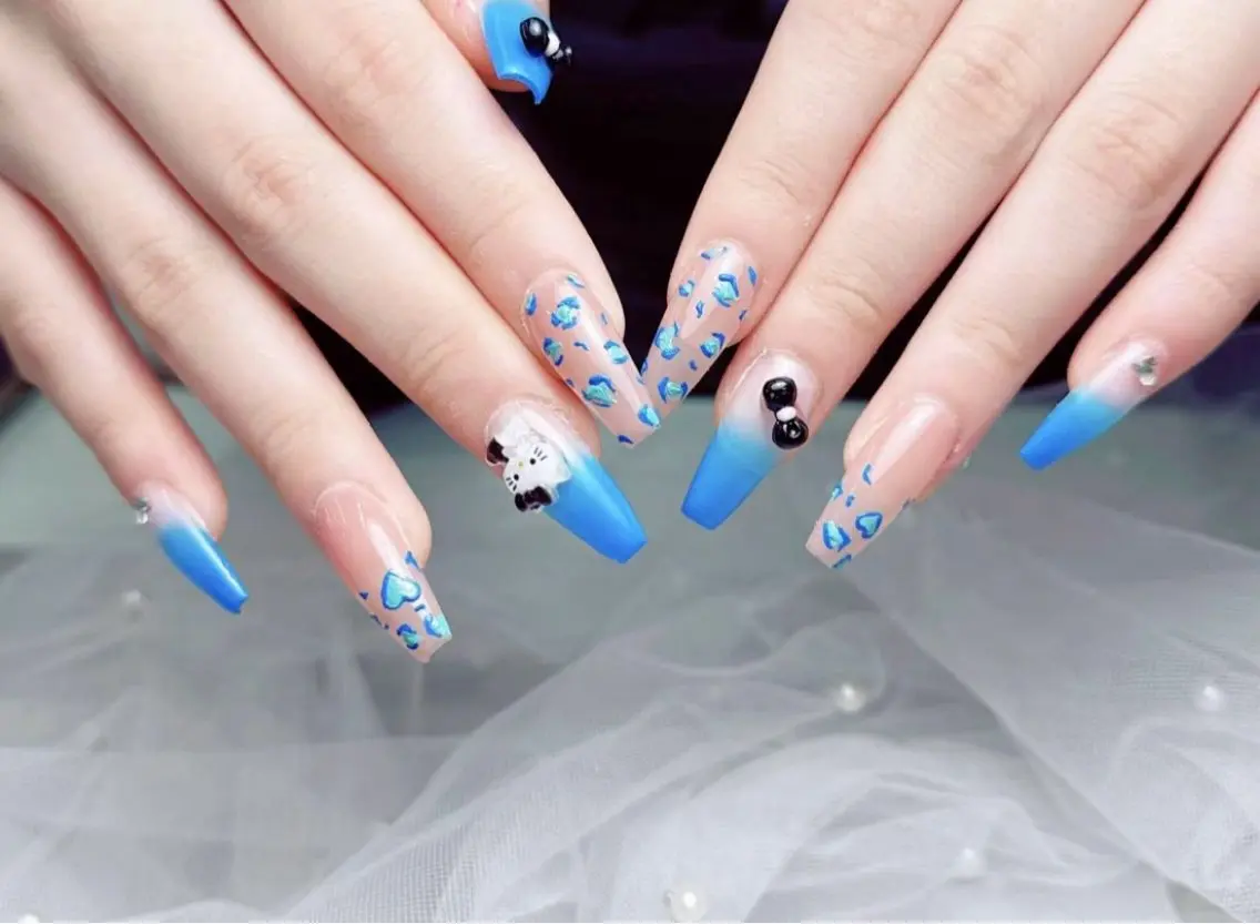 ネイル MoonHi Nail 朝霞台のネイルデザイン
