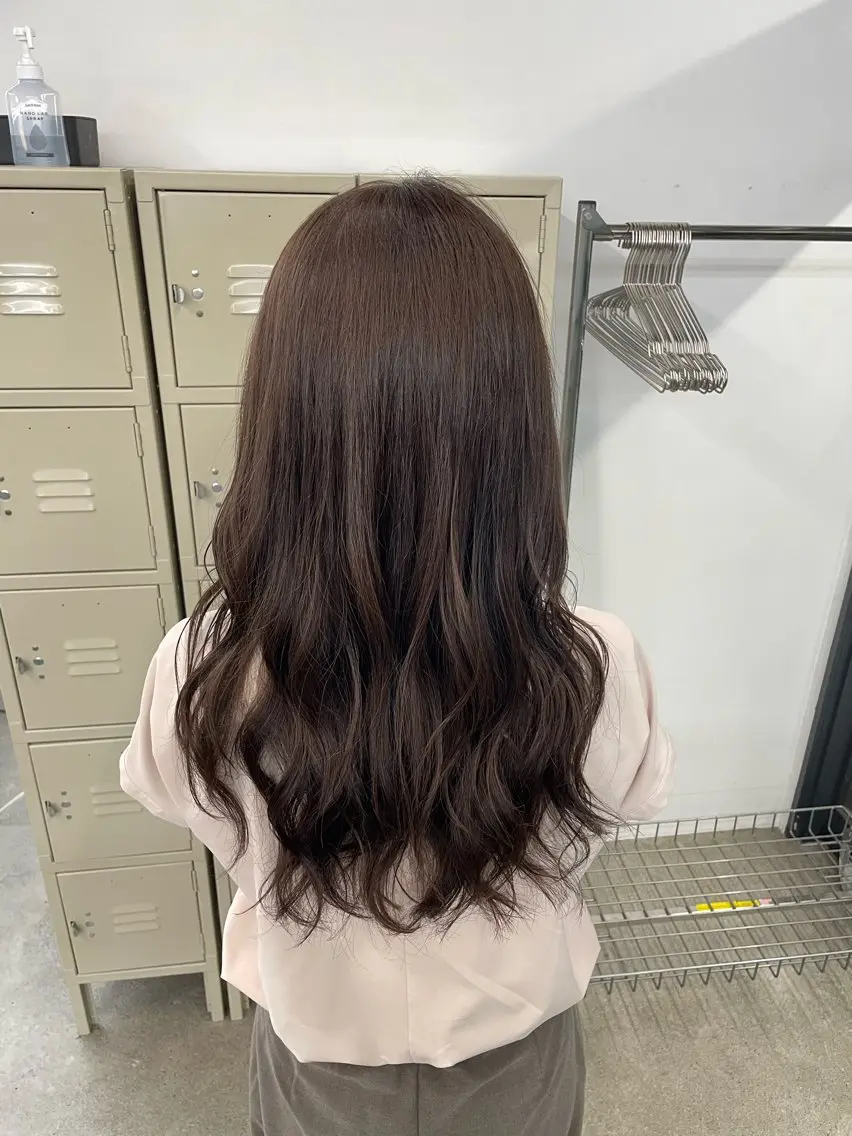 ロング カラー ブラウンカラー 透明感カラー ヘアカラー 【お洒落パーマ】 Elme　肥塚康汰郎のヘアスタイル