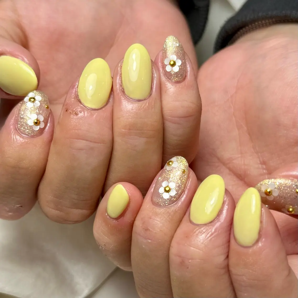 ネイル フラワーネイル ホログラムネイル 春ネイル Ray nail natsu🎀のネイルデザイン