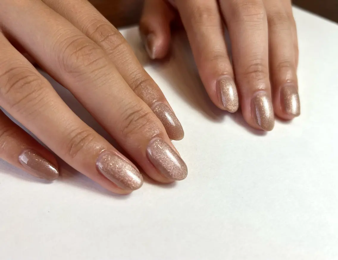 ネイル マグネットネイル オフィスネイル シンプルネイル ハンドネイル le_rire _nailのネイルデザイン