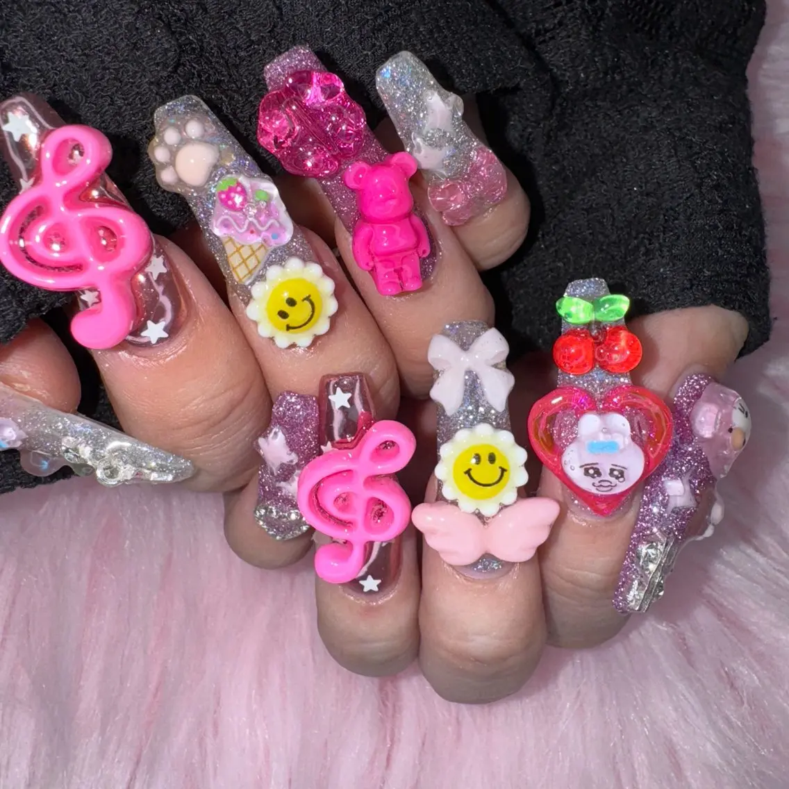 ネイル ハンドネイル WAKALU .のネイルデザイン