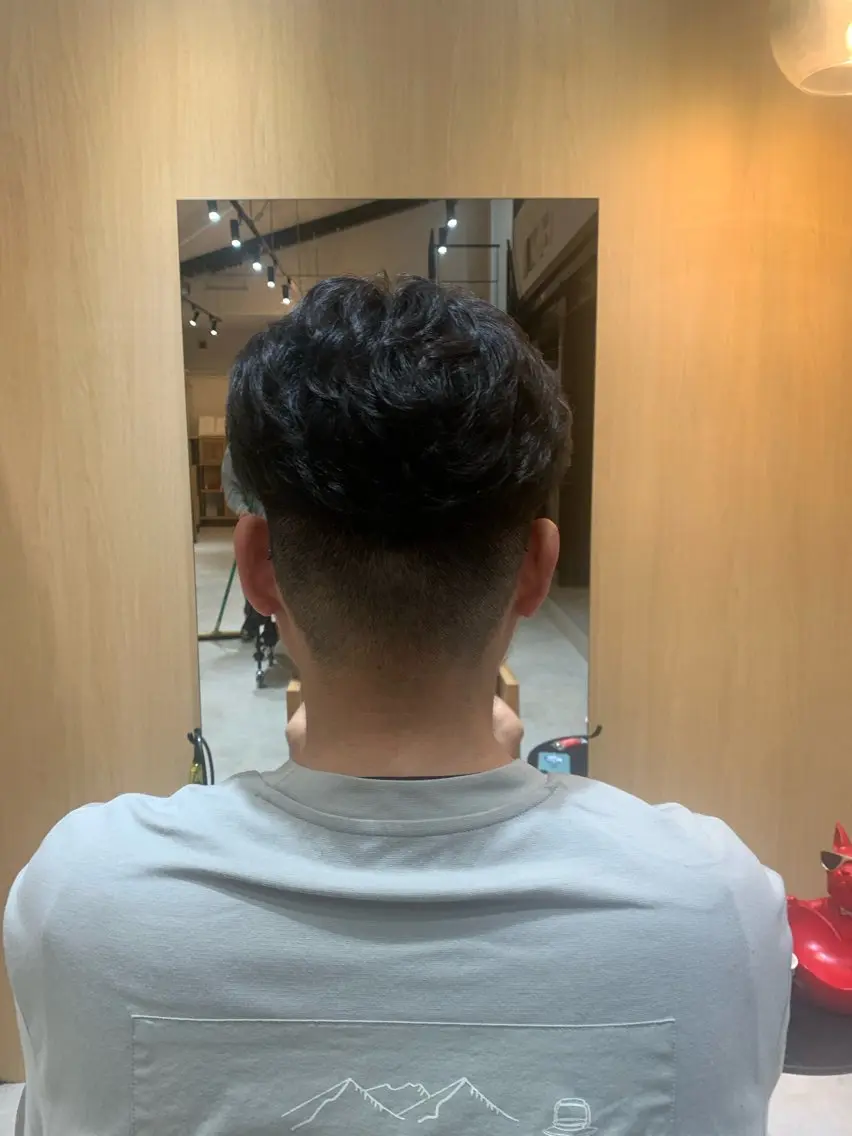 メンズ カット パーマ 本多 永佳のヘアスタイル