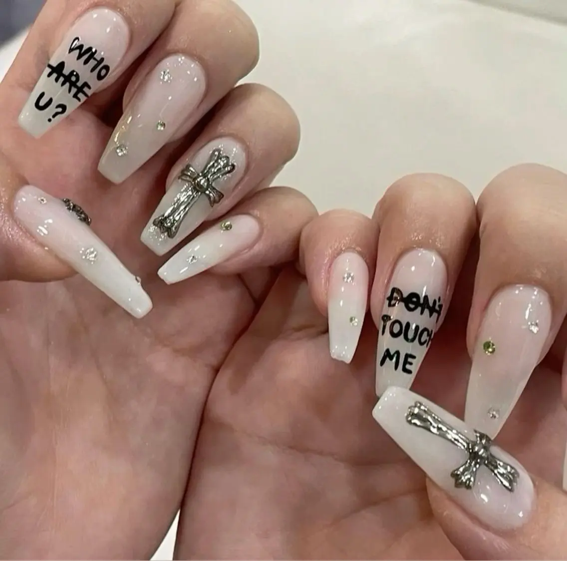 ネイル 韓国ネイル ニュアンスネイル シンプルネイル 春ネイル バレンタイン Nihonthy Nail 新宿のネイルデザイン