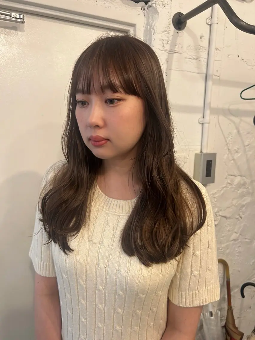ロング カラー ベージュカラー ハイライトカラー ハイライト カット ヘアカラー トリートメント *UNU* RICOのヘアスタイル