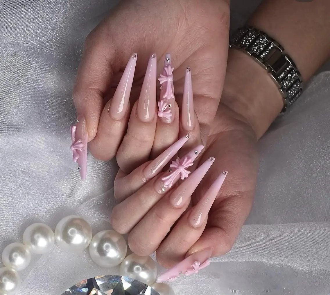 ネイル アートネイル ボルドー フレンチネイル ジェルネイル 氷ネイル・うるうるネイル ハンドネイル Julie NailSalonのネイルデザイン