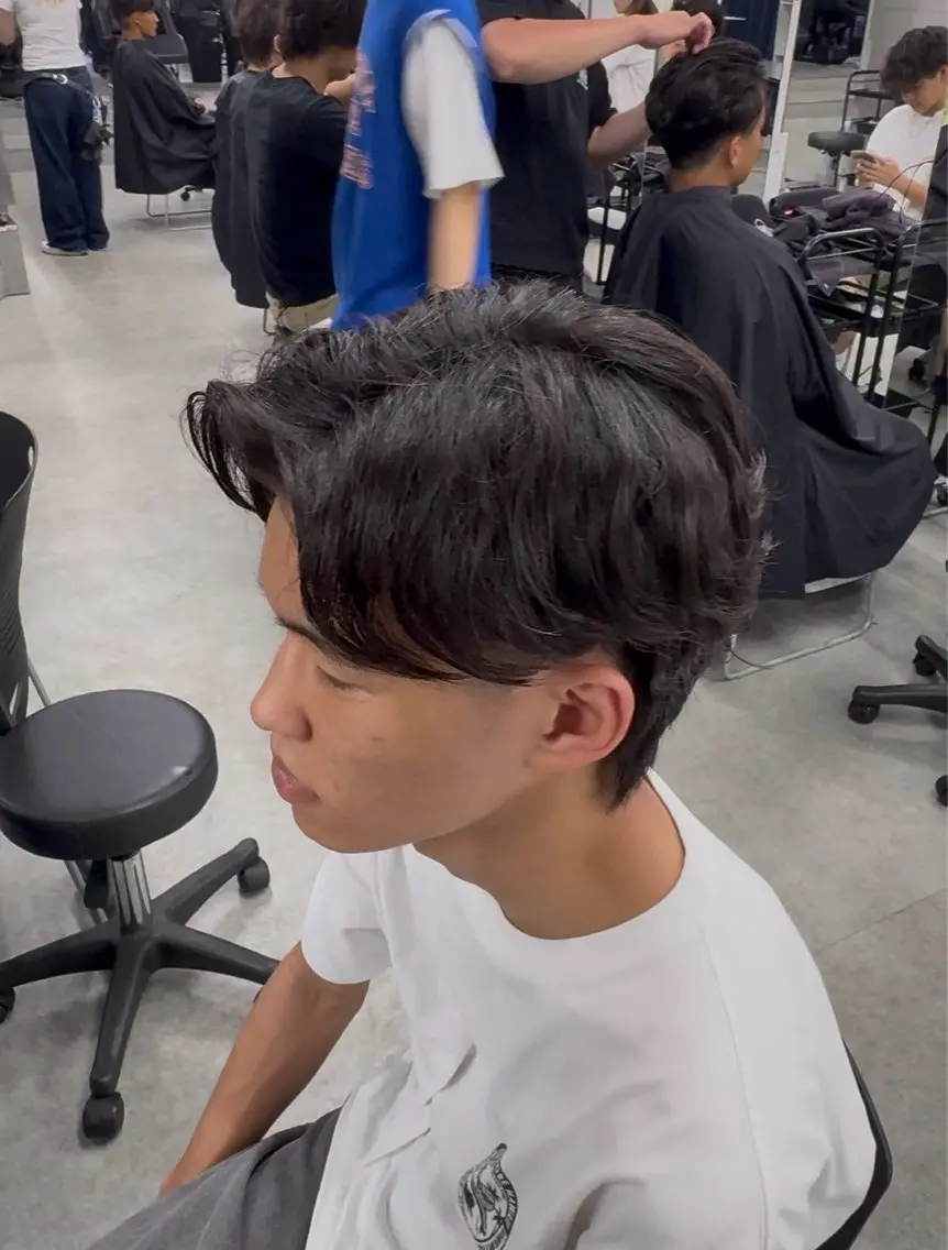 ショート カラー パーマ ヘアアレンジ メンズ キッズ アップバング センターパート メンズハイライト マッシュ メンズパーマ 波巻き/シャドウ/ 特化 福田朝輝のヘアスタイル