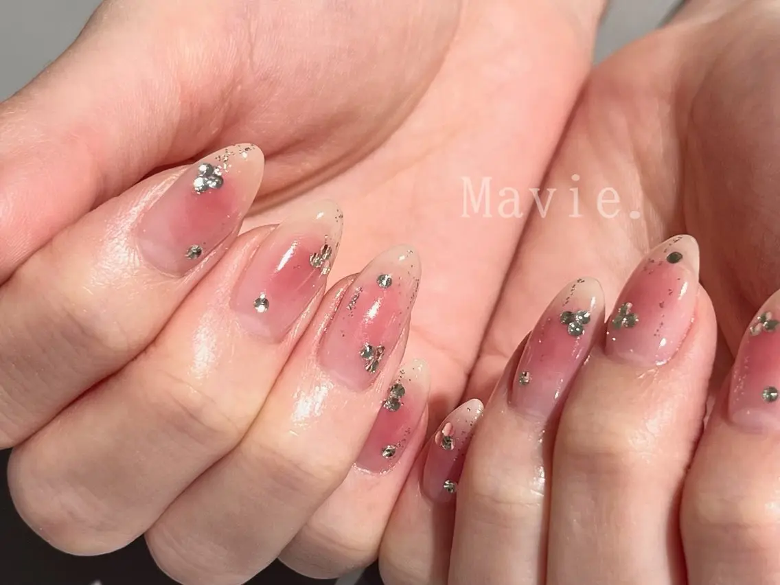 ネイル チークネイル nail salon Mavie.のネイルデザイン