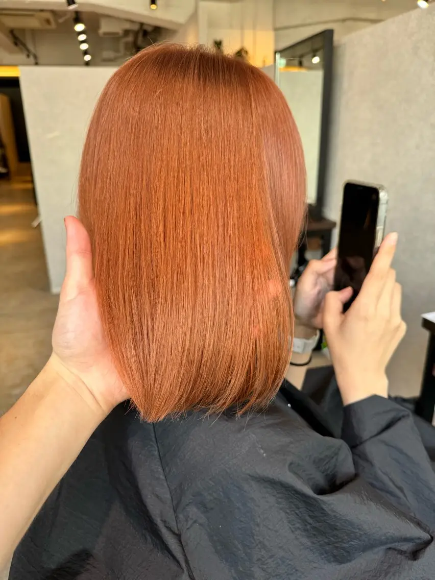 ミディアム カラー カシス オレンジ 海外レイヤー/ボブ 海外Style優志のヘアスタイル