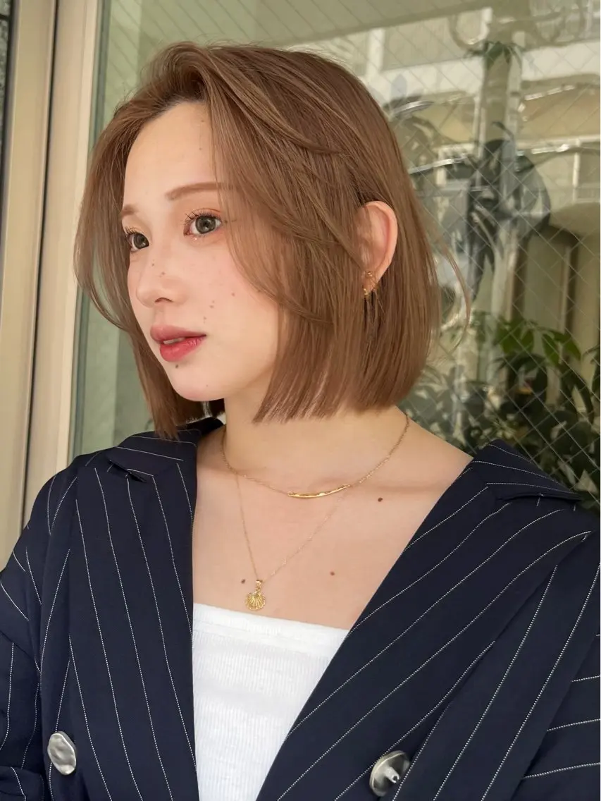 ショート カラー ベージュカラー ブリーチ 透明感カラー ブリーチなしカラー ボブ カット ボブ/レイヤーカット /表参道 yunaのヘアスタイル