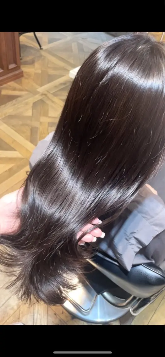 ミディアム カラー ベージュカラー ブリーチ ブラウンカラー グレージュ ブリーチなしカラー カット ヘアカラー トリートメント ご新規様限定 透明感カラーKANAのヘアスタイル