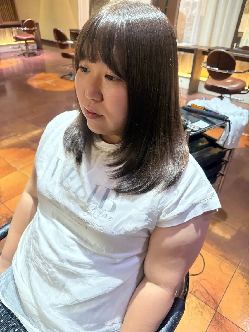 セミロング レイヤーカット カット ヘアカラー ありま ゆうなのヘアスタイル