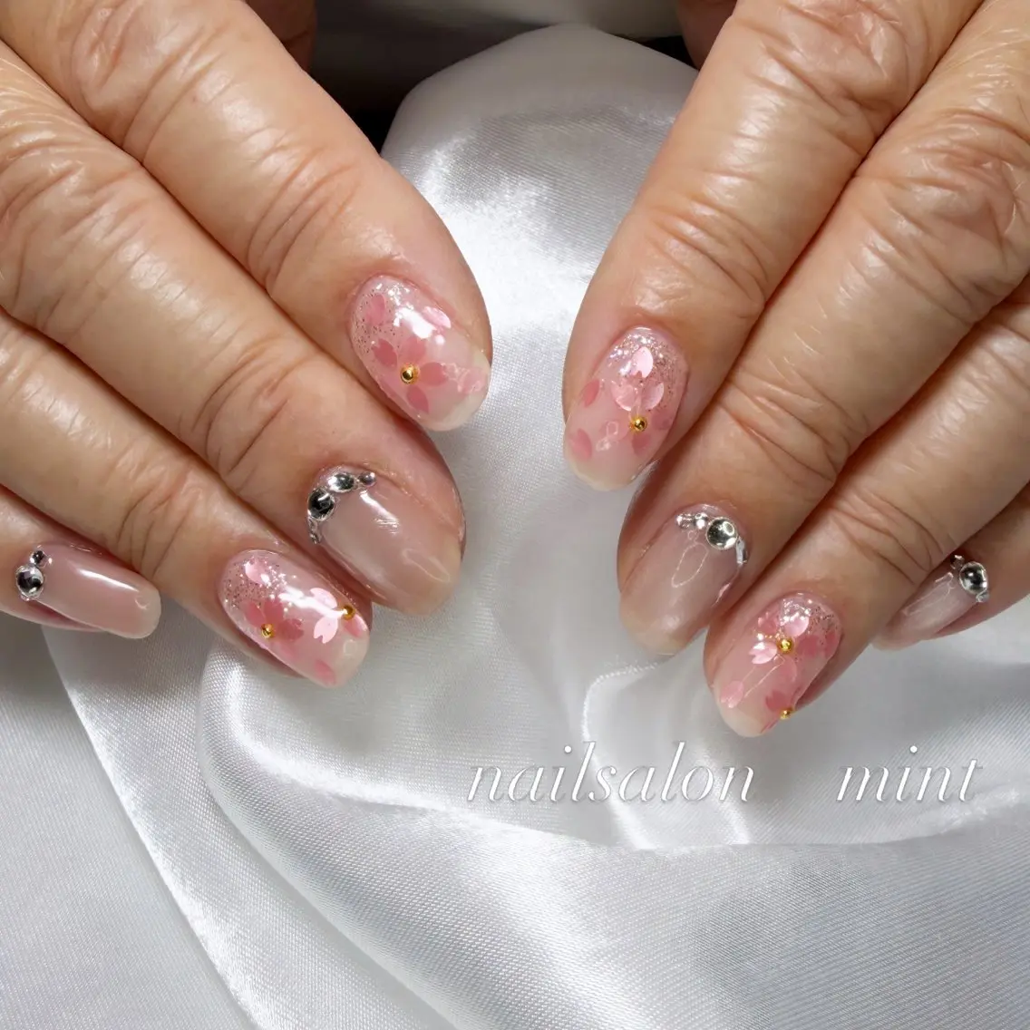ネイル シンプルネイル nailsalon mintのネイルデザイン