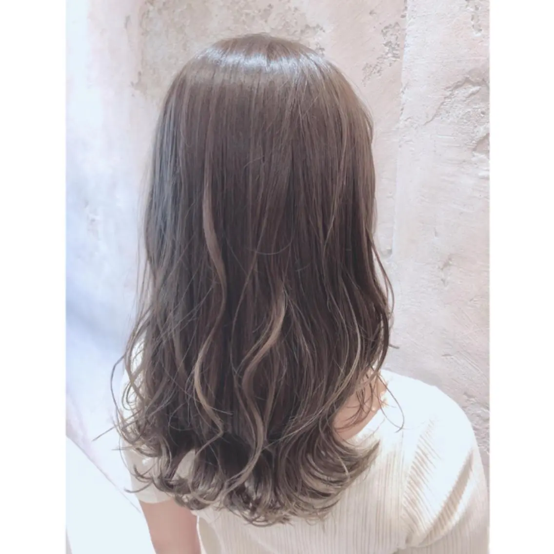 ミディアム アッシュ カット ヘアカラー トリートメント 代表山口ひな 髪質改善のプロのヘアスタイル