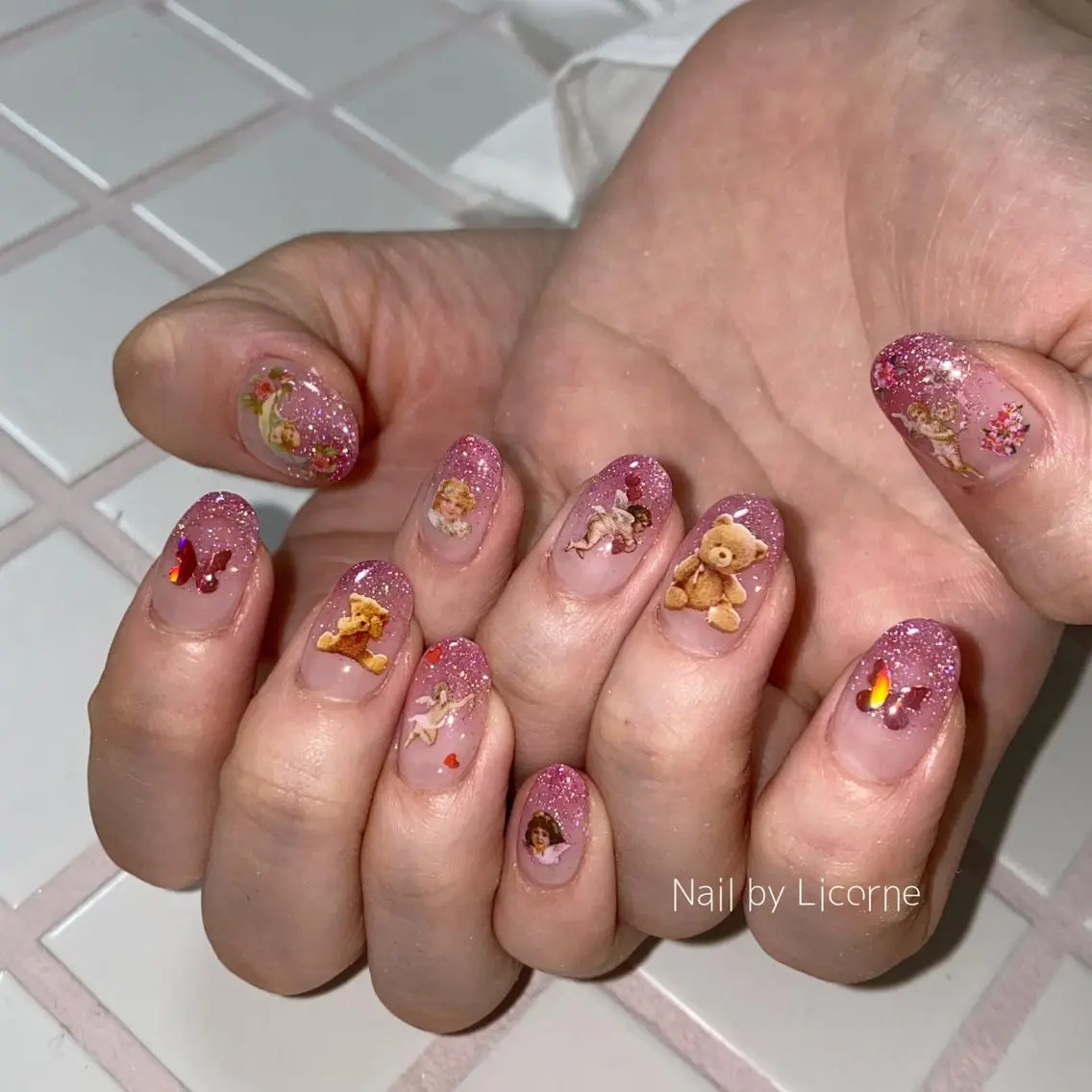 ネイル アートネイル オーロラネイル フレンチネイル 氷ネイル・うるうるネイル マグネットネイル ハンドネイル Nail by Licorneのネイルデザイン