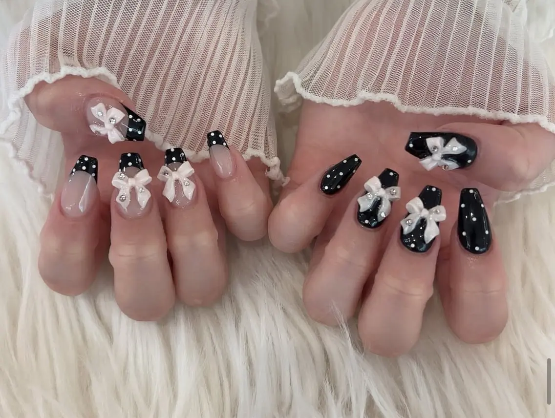 ネイル アートネイル フレンチネイル ジェルネイル 韓国ネイル マグネットネイル Lenie Nail Salonのネイルデザイン