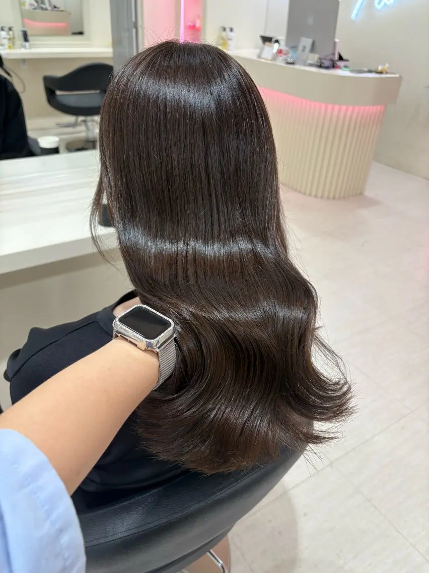 セミロング カラー 💟RINNA 艶カラー💟のヘアスタイル