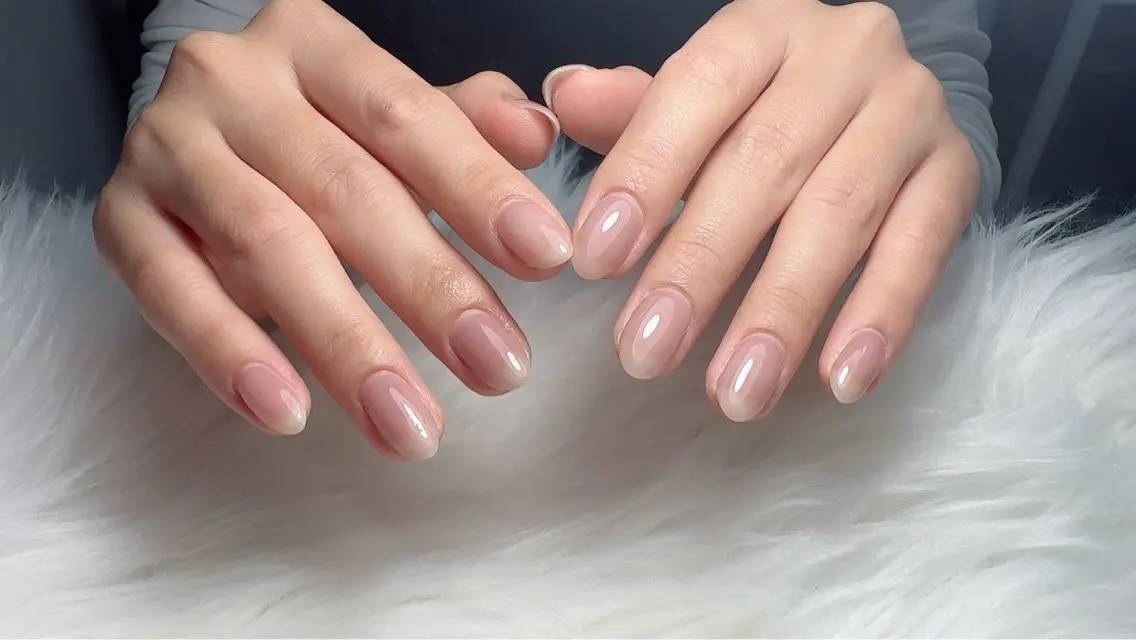 ネイル リー🍒新宿西口すぐ サロンサービス検定有のネイルデザイン