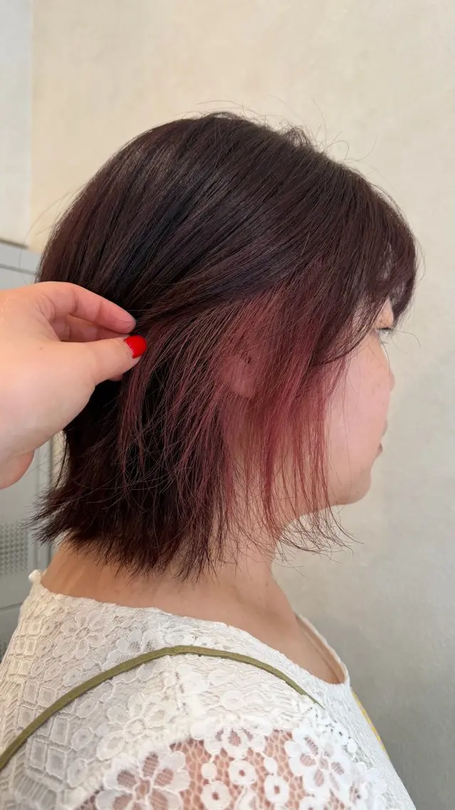ショート ヘアカラー 松本 羅華のヘアスタイル