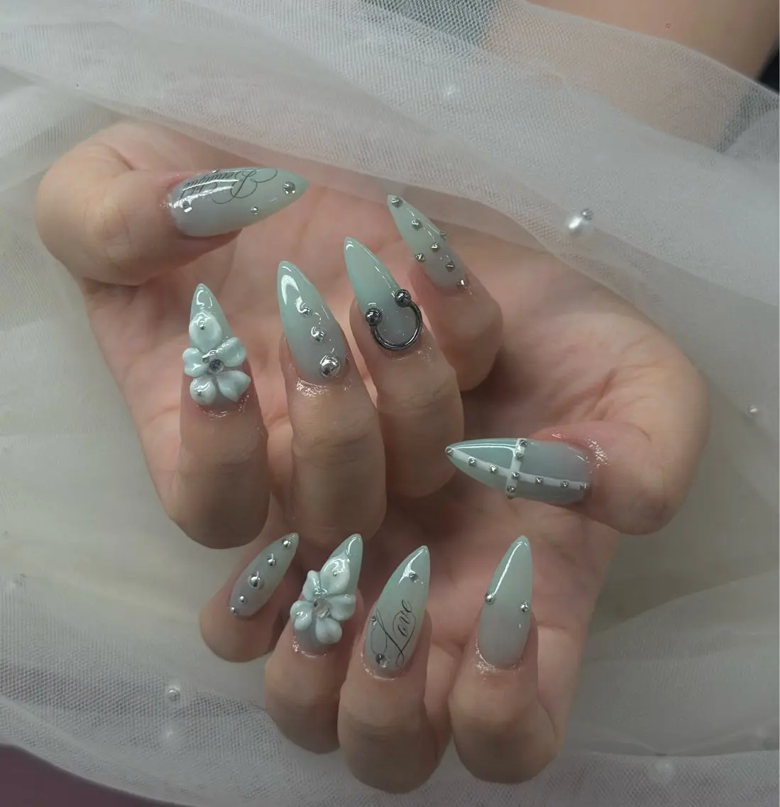 ネイル ハンドネイル R Nailのネイルデザイン