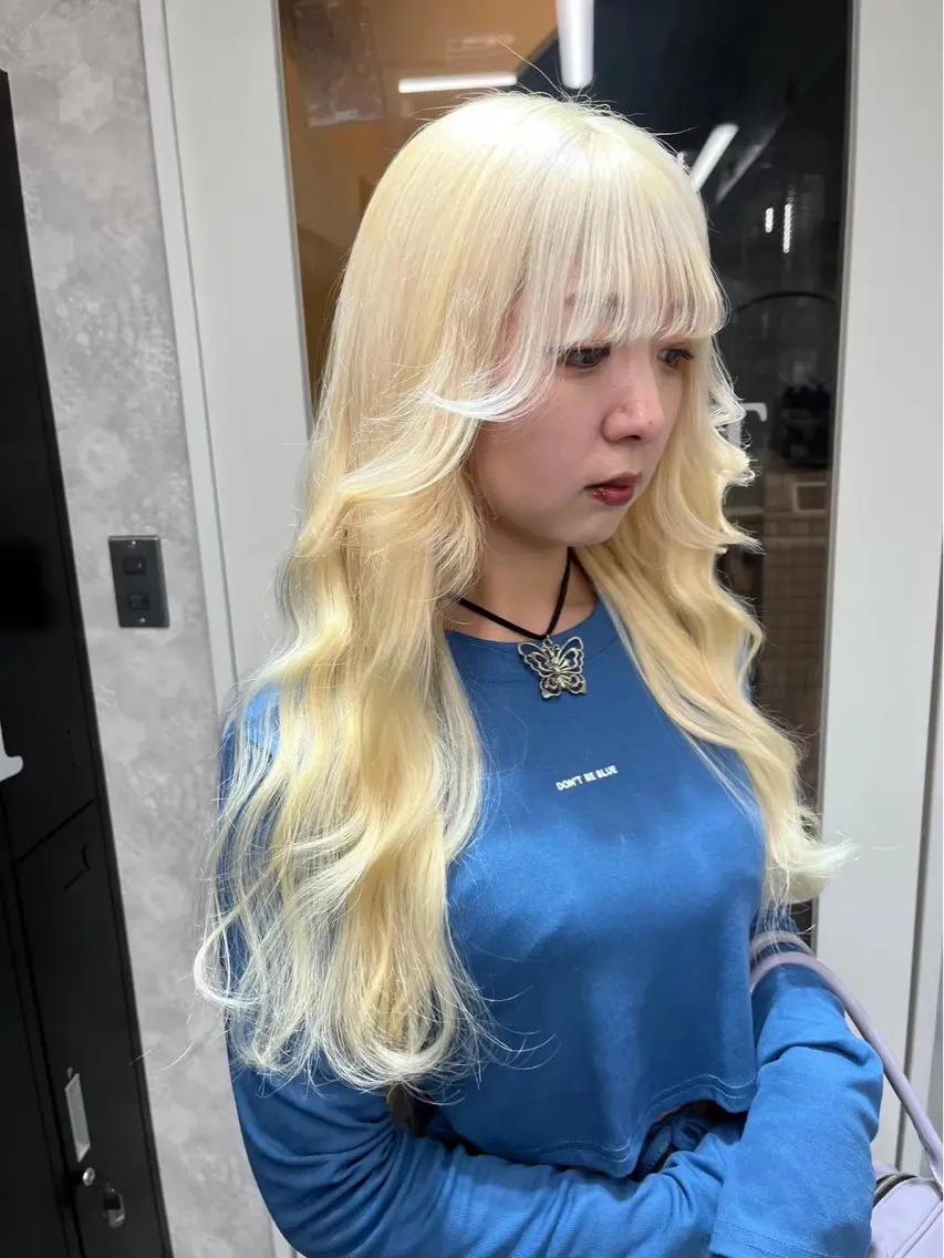 ミディアム ヘアカラー 紗良🩰⟡.·*. ハイトーン/縮毛矯正のヘアスタイル
