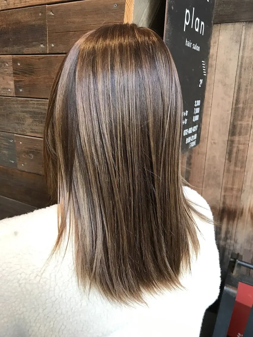 ロング ハイライト カット ヘアカラー トリートメント plan maiのヘアスタイル