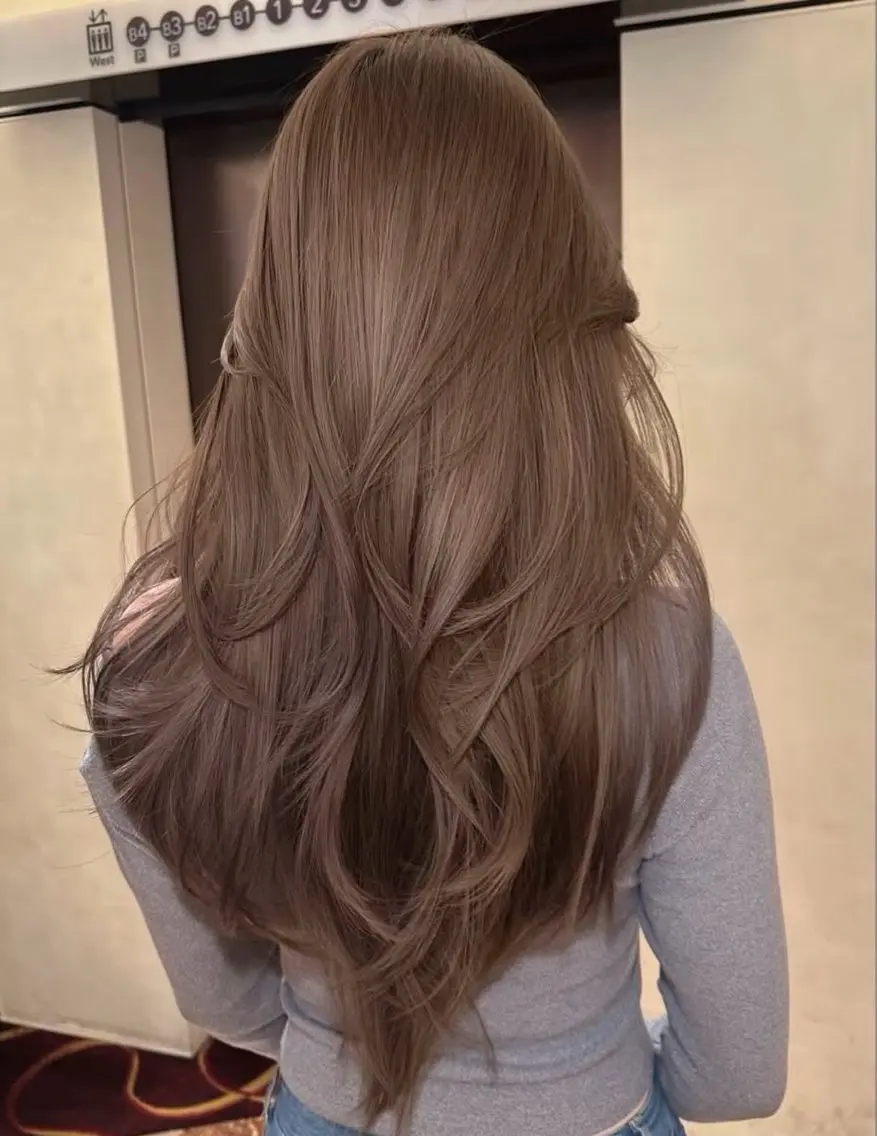 カラー ヘアカラー 上品ヘア✖️艶髪 𝑅𝐼𝐾𝑈のヘアスタイル